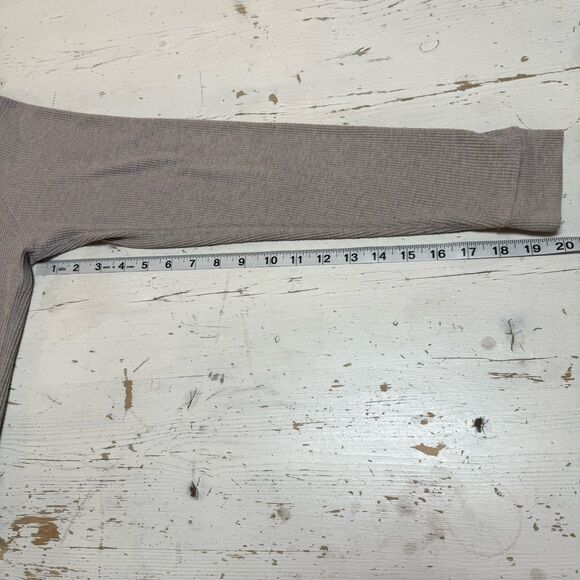 Aritzia TNA Thermal Size M Boatneck Long-sleeve Waffle Gray Knit Top Sweater - Picture 7 of 10